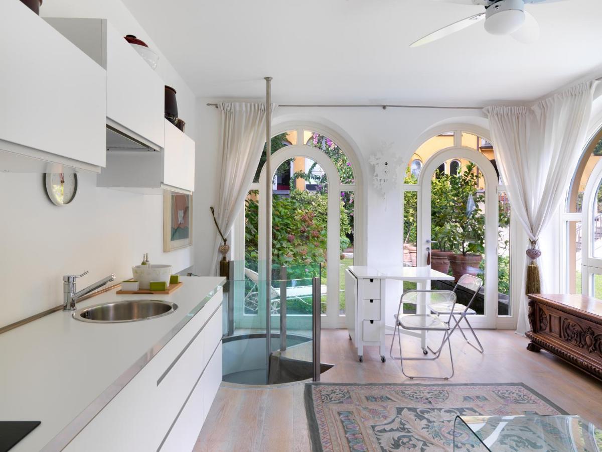 Villa Depadance Limoni Gardone Riviera Esterno foto
